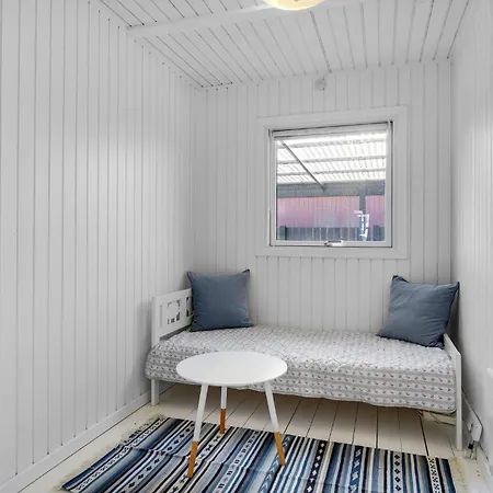 3 Bedroom Beautiful In Hébergement de vacances *